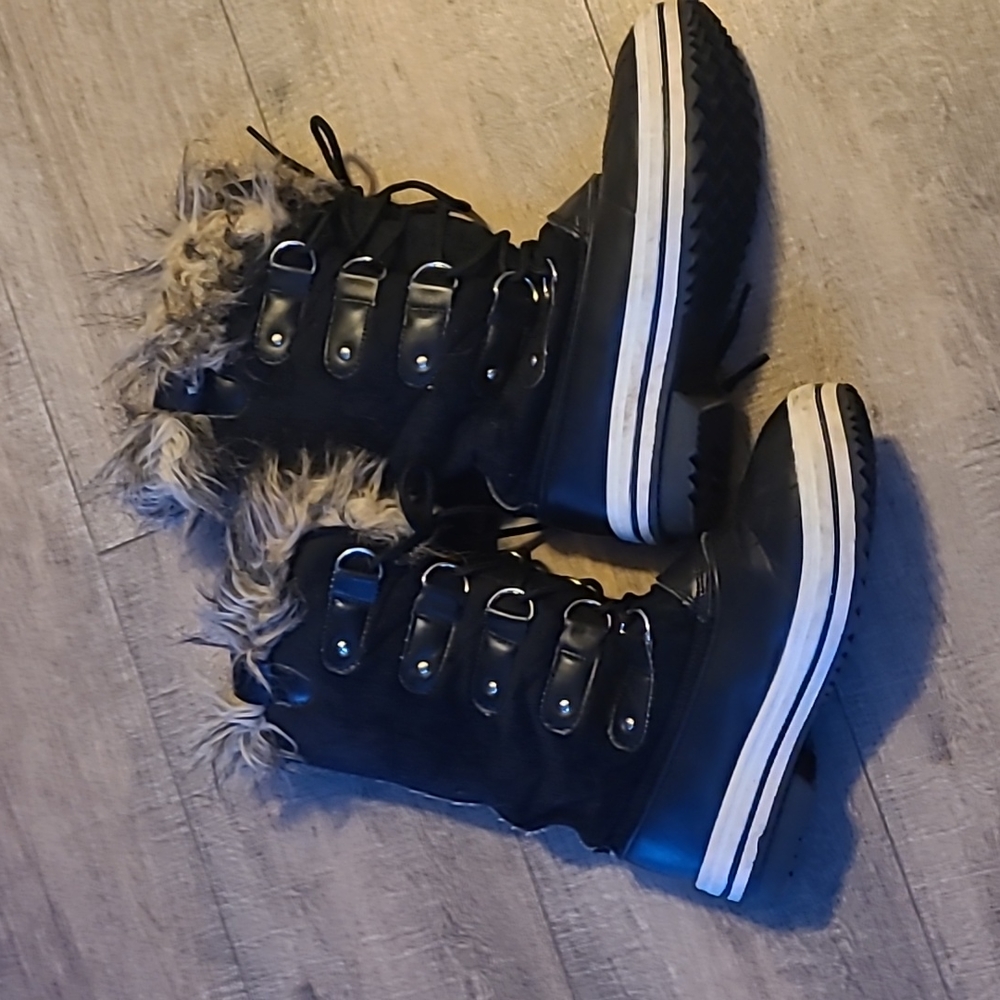Black boots